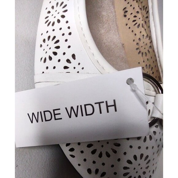 Harborsides Giovana White Metal O-ring Floral Perforated Flats Size 8 Wide NWT - Picture 13 of 16